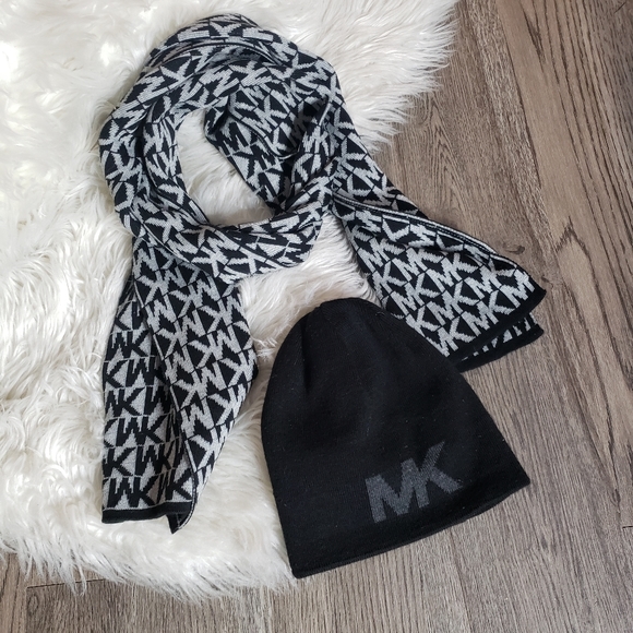 Michael Kors Other - MICHAEL KORS - hat & scarf